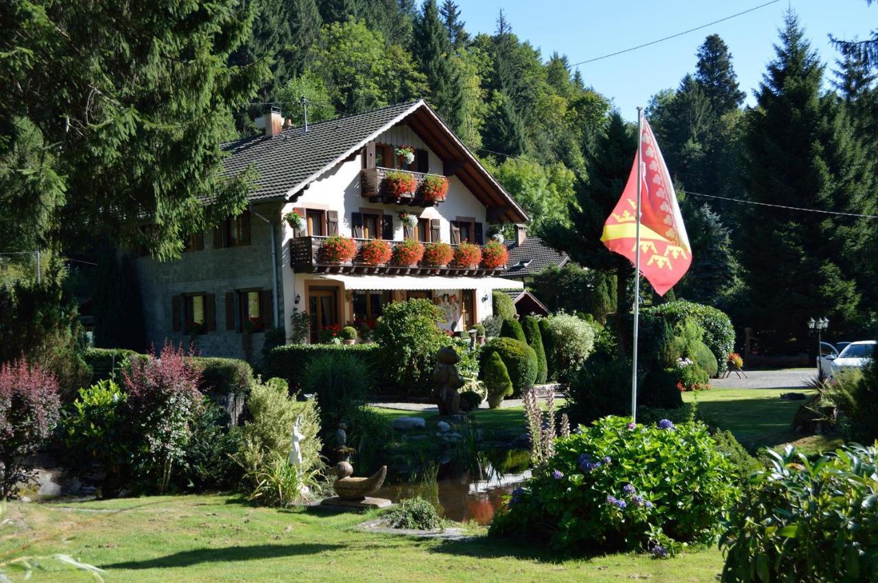 Chambres D'Hotes Des Cascades St-Nicolas Kruth Εξωτερικό φωτογραφία